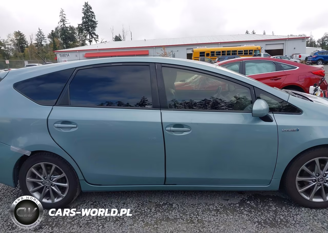 2017 Toyota Prius V Five VIN:JTDZN3EU5HJ065230 - 13