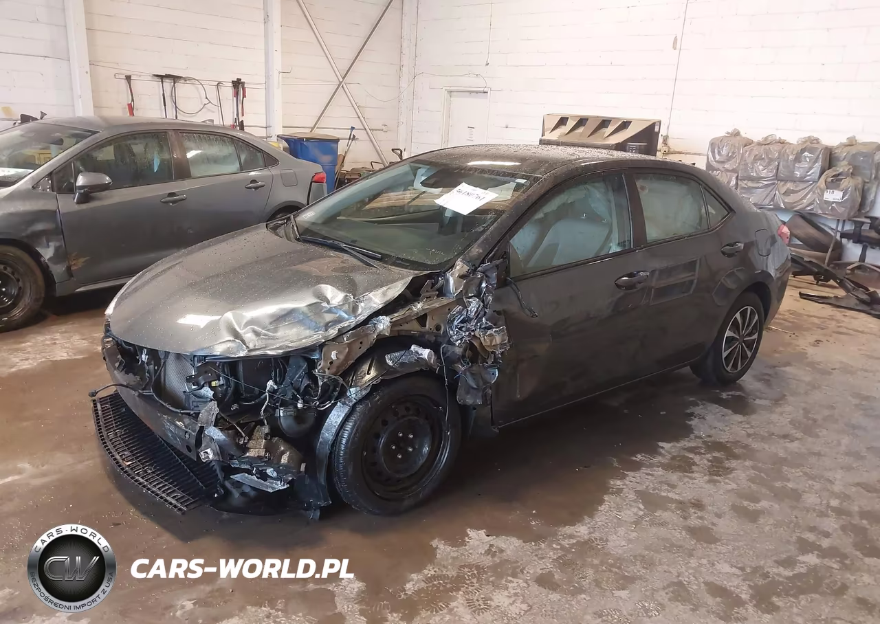 2018 Toyota Corolla Le VIN:2T1BURHE5JC985484 - 2