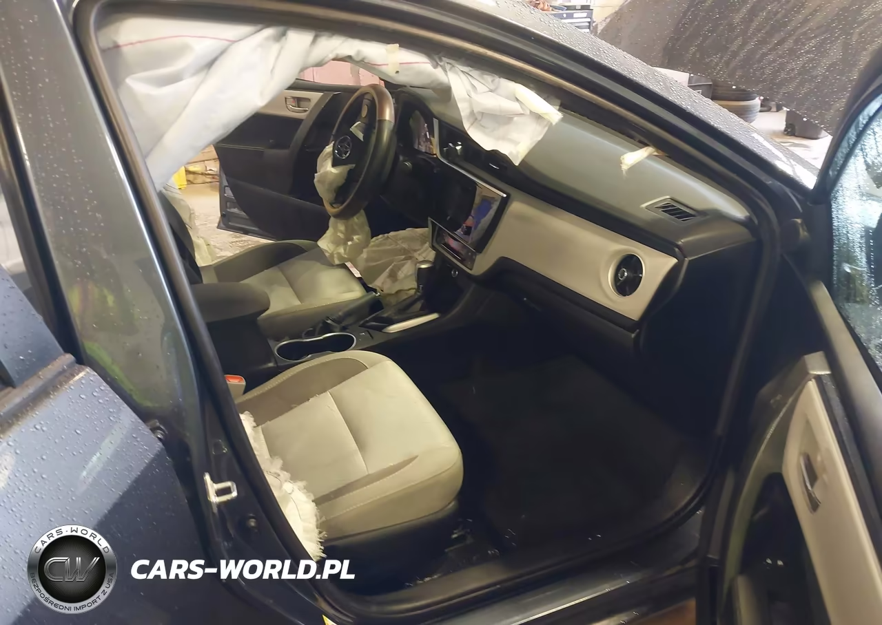 2018 Toyota Corolla Le VIN:2T1BURHE5JC985484 - 5
