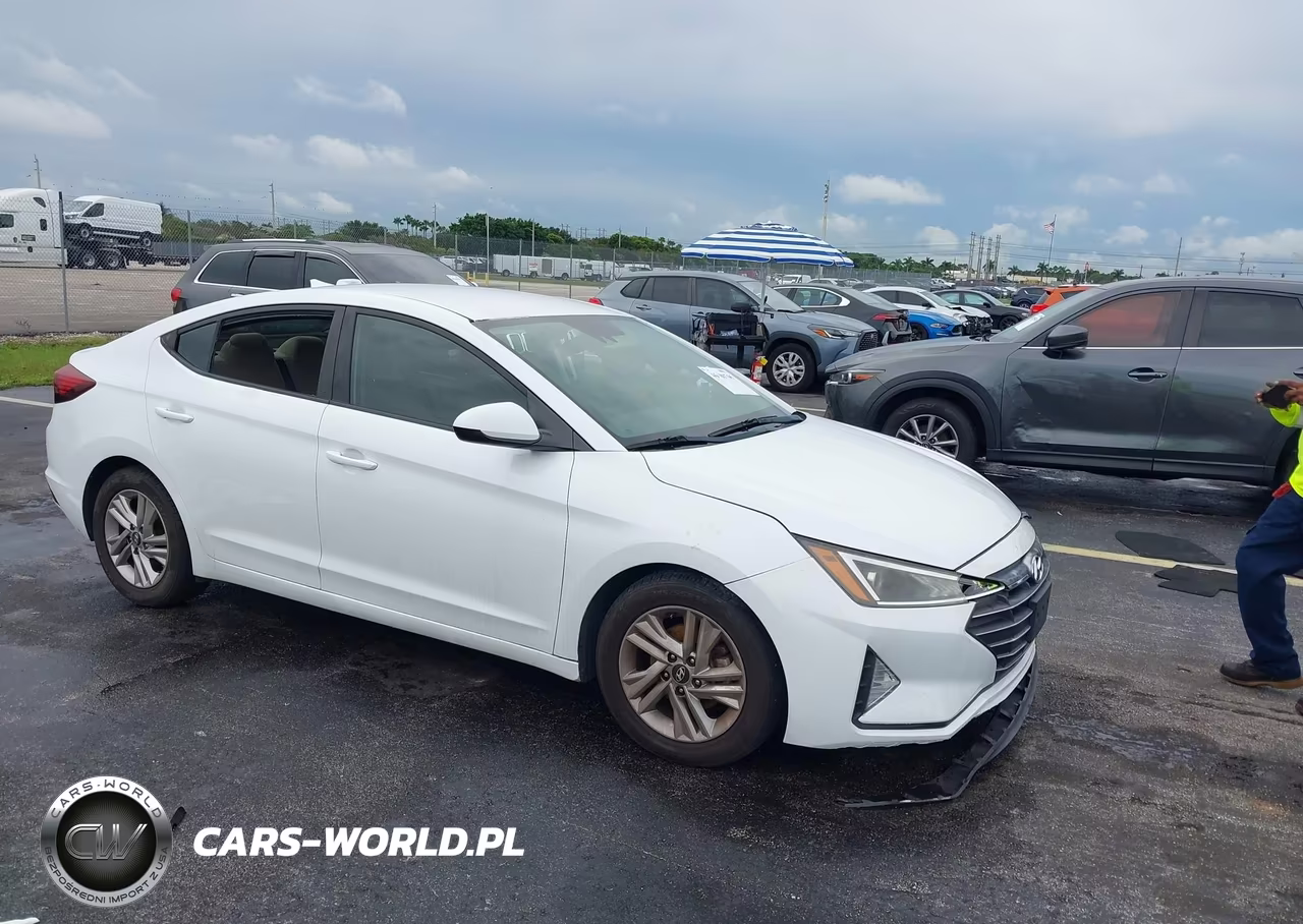 2019 Hyundai Elantra Sel