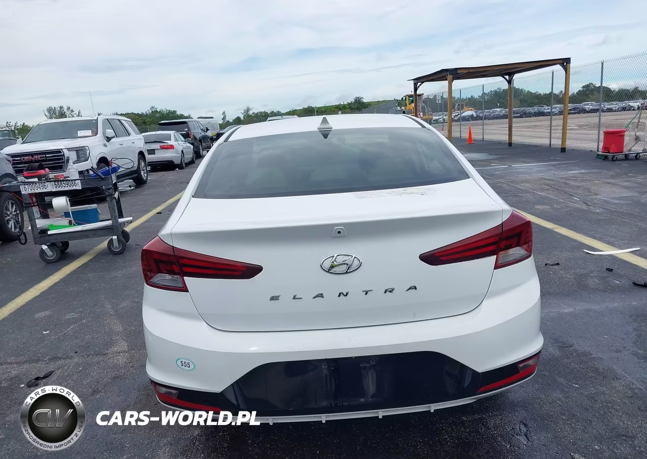 2019 Hyundai Elantra Sel VIN:5NPD84LF5KH436723 - 18