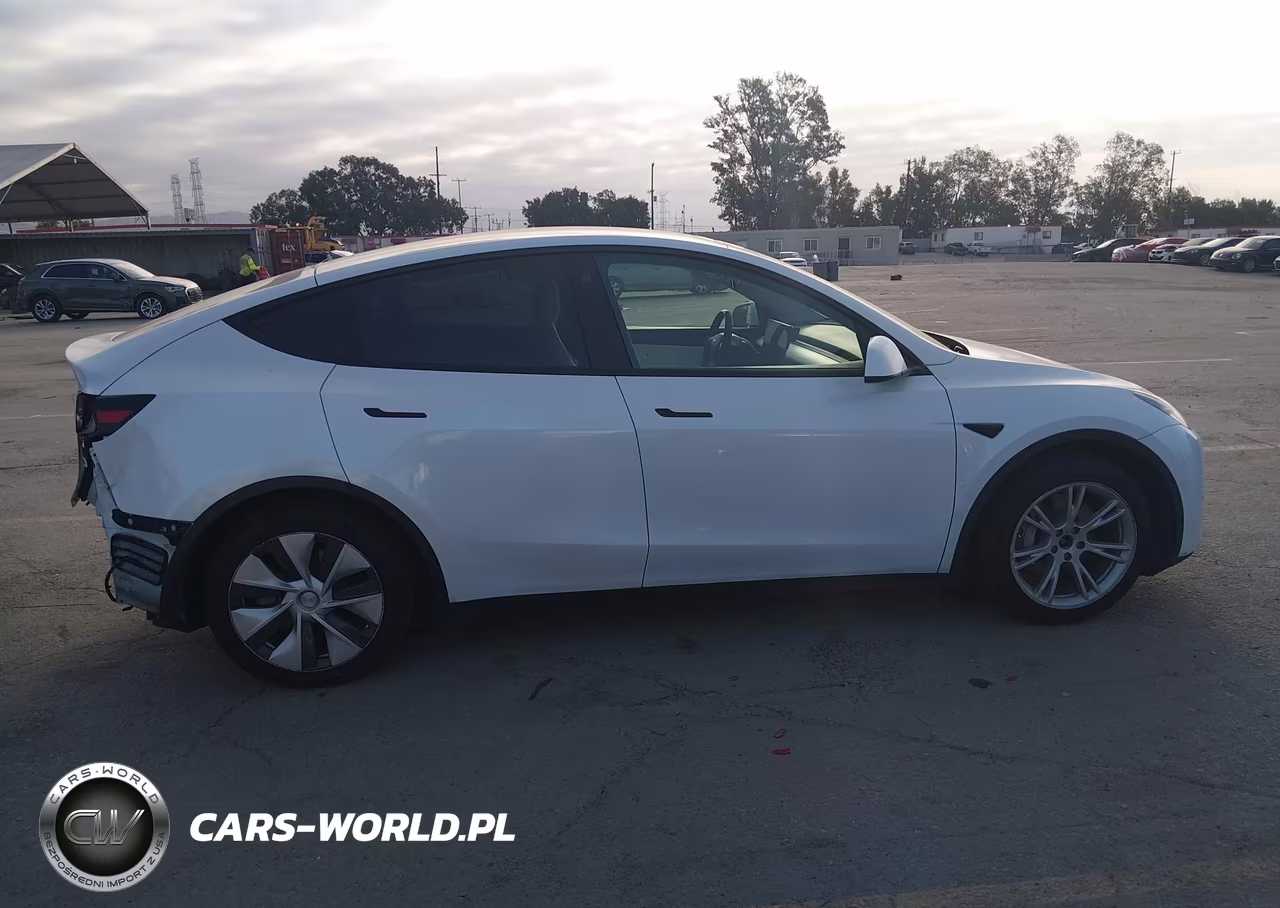 2021 Tesla Model Y Long Range Dual Motor All-Wheel Drive VIN:5YJYGDEE4MF141705 - 14