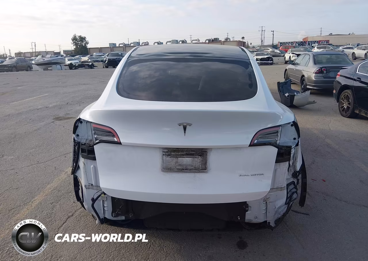 2021 Tesla Model Y Long Range Dual Motor All-Wheel Drive VIN:5YJYGDEE4MF141705 - 17