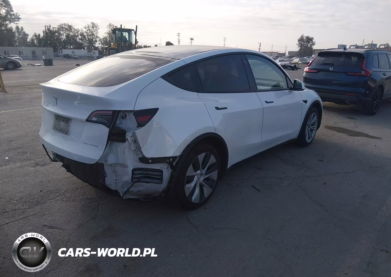 2021 Tesla Model Y Long Range Dual Motor All-Wheel Drive VIN:5YJYGDEE4MF141705 - 4