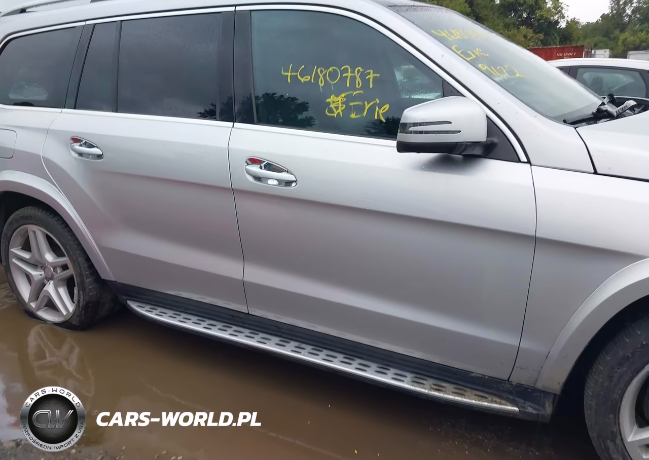 2016 Mercedes-Benz Gl Gl 550 VIN:4JGDF7DE4GA689989 - 19