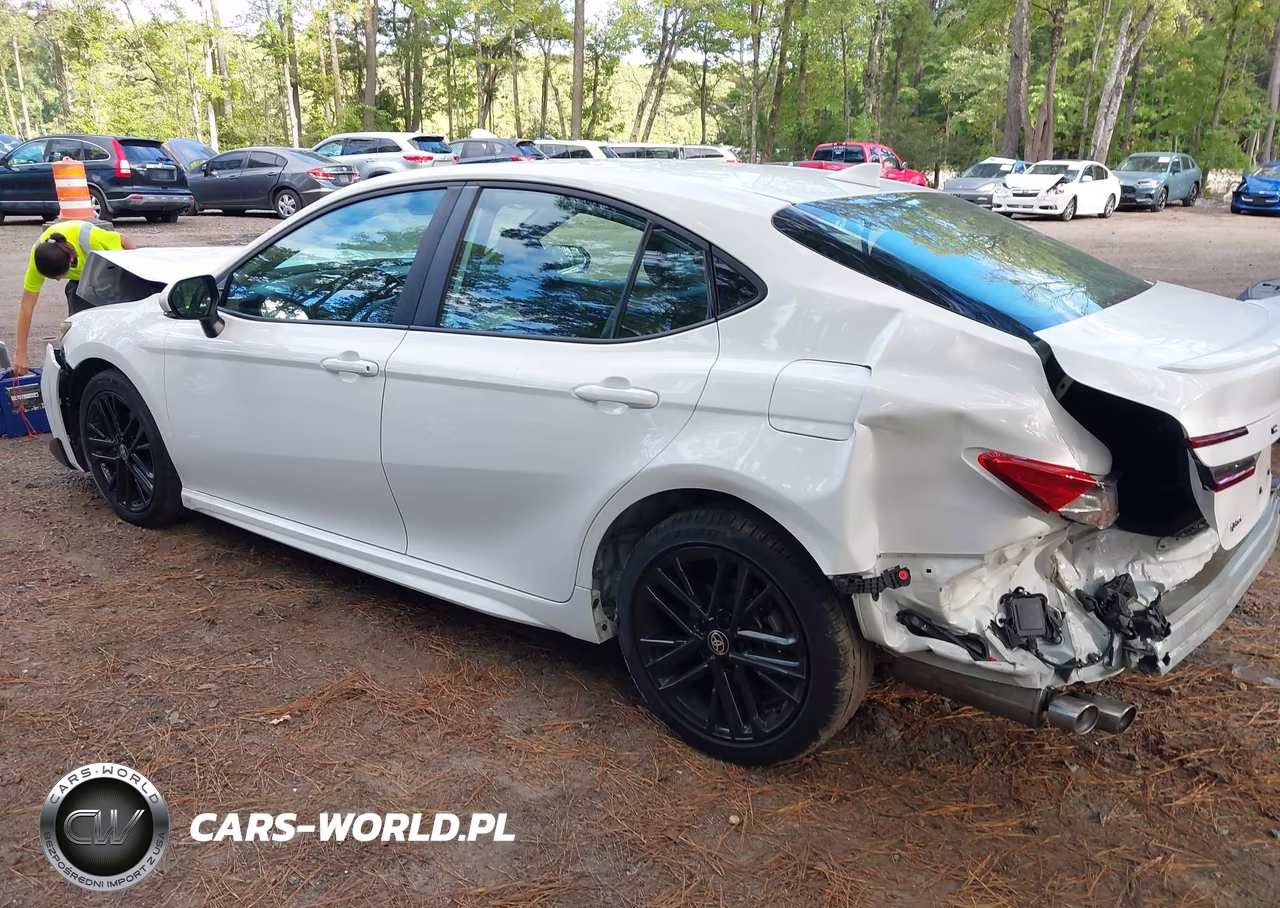 2025 Toyota Camry Se VIN:4T1DAACK1SU500242 - 3