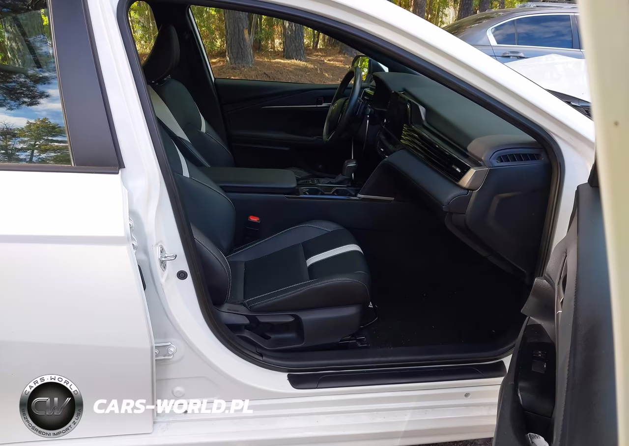 2025 Toyota Camry Se VIN:4T1DAACK1SU500242 - 5