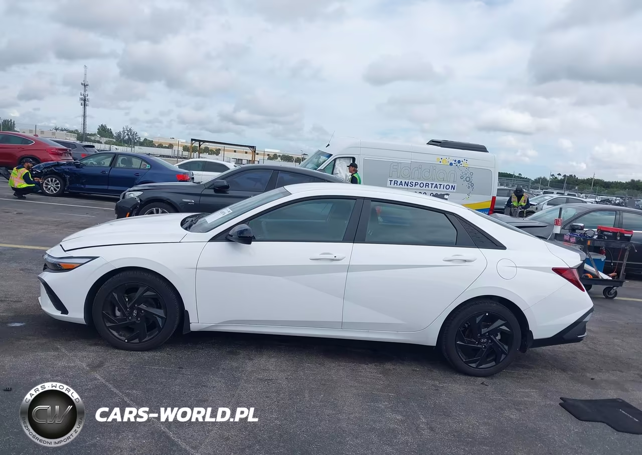 2026 Hyundai Elantra Sel Sport VIN:KMHLM4DG7TU133203 - 14