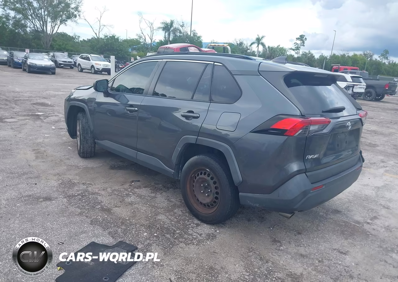 2020 Toyota Rav4 Le VIN:JTMH1RFV2LD045915 - 3