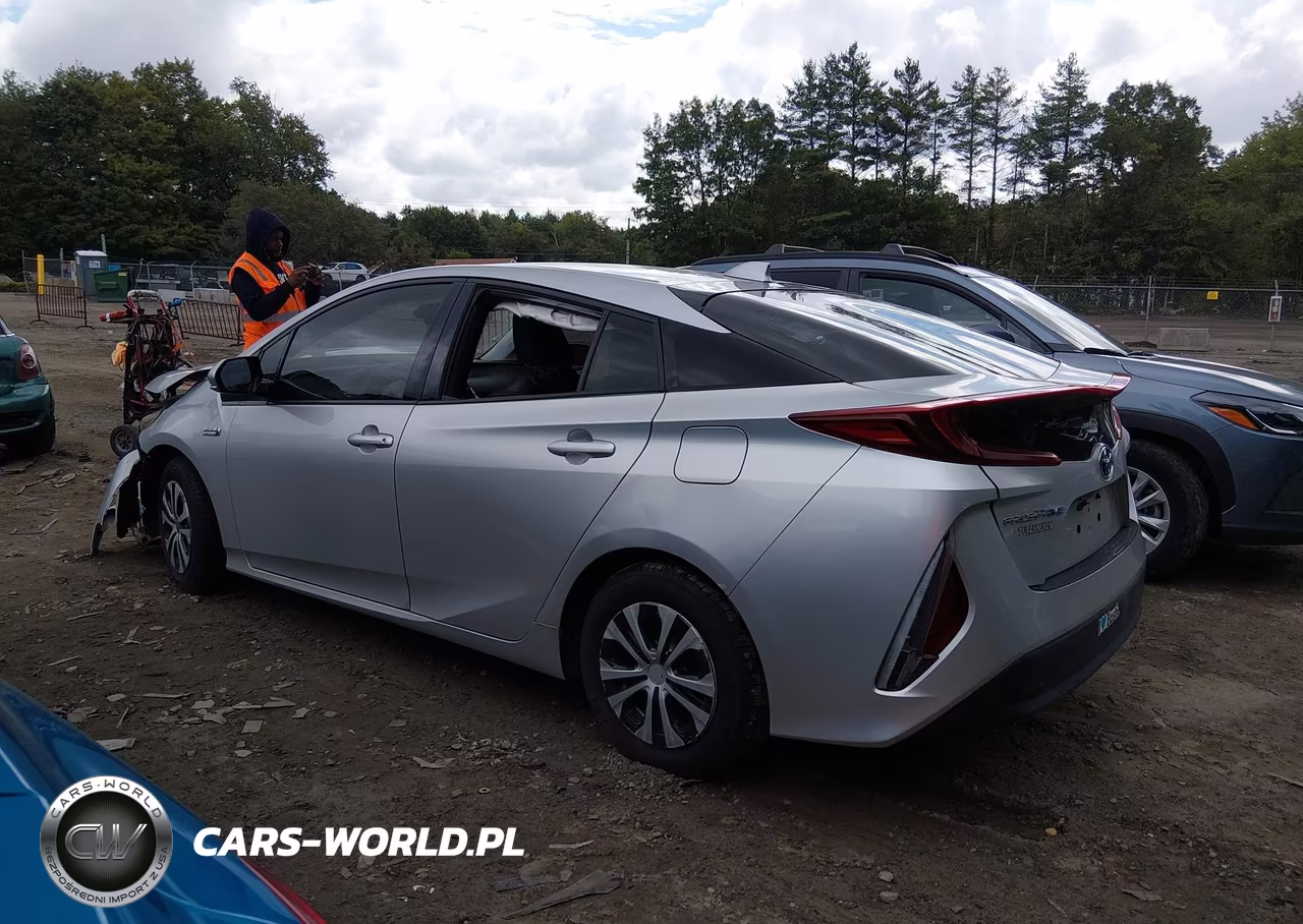 2020 Toyota Prius Prime Le VIN:JTDKARFP3L3157507 - 14