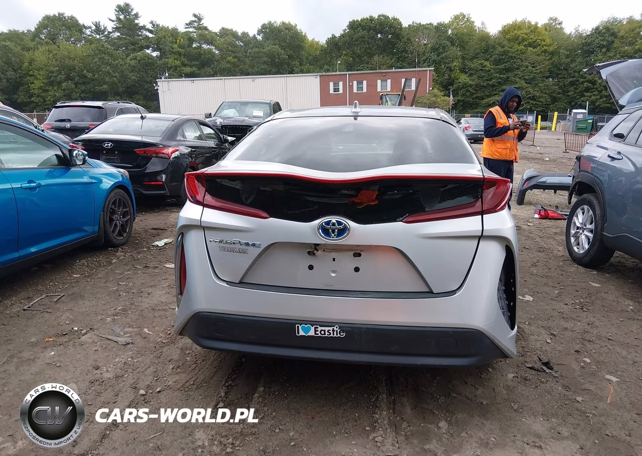 2020 Toyota Prius Prime Le VIN:JTDKARFP3L3157507 - 16