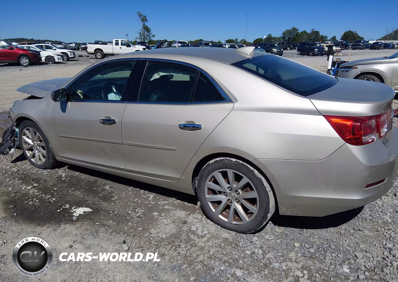 2015 Chevrolet Malibu 2Lt VIN:1G11D5SL6FF257661 - 3