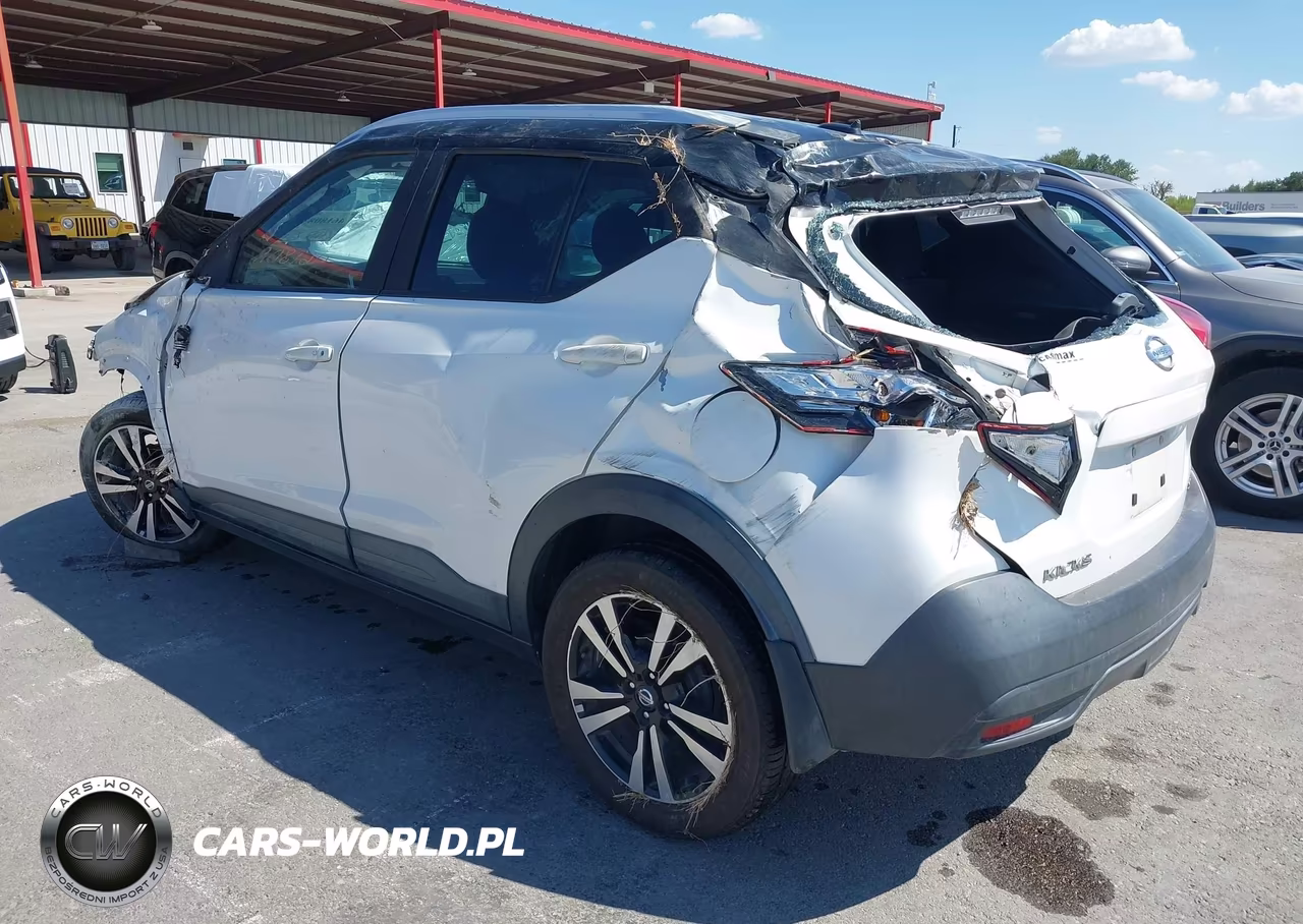 2018 Nissan Kicks Sv VIN:3N1CP5CU8JL516232 - 3