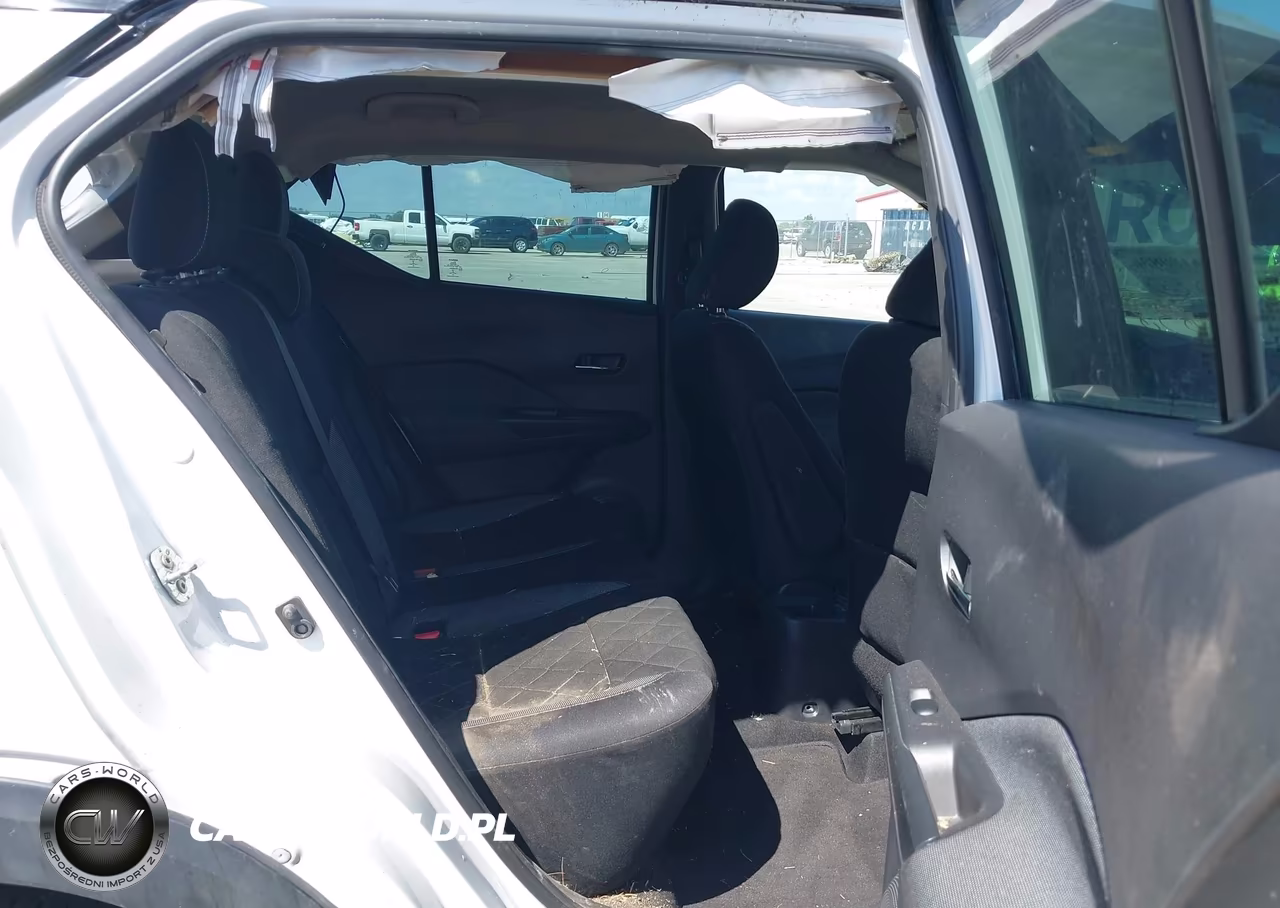 2018 Nissan Kicks Sv VIN:3N1CP5CU8JL516232 - 8