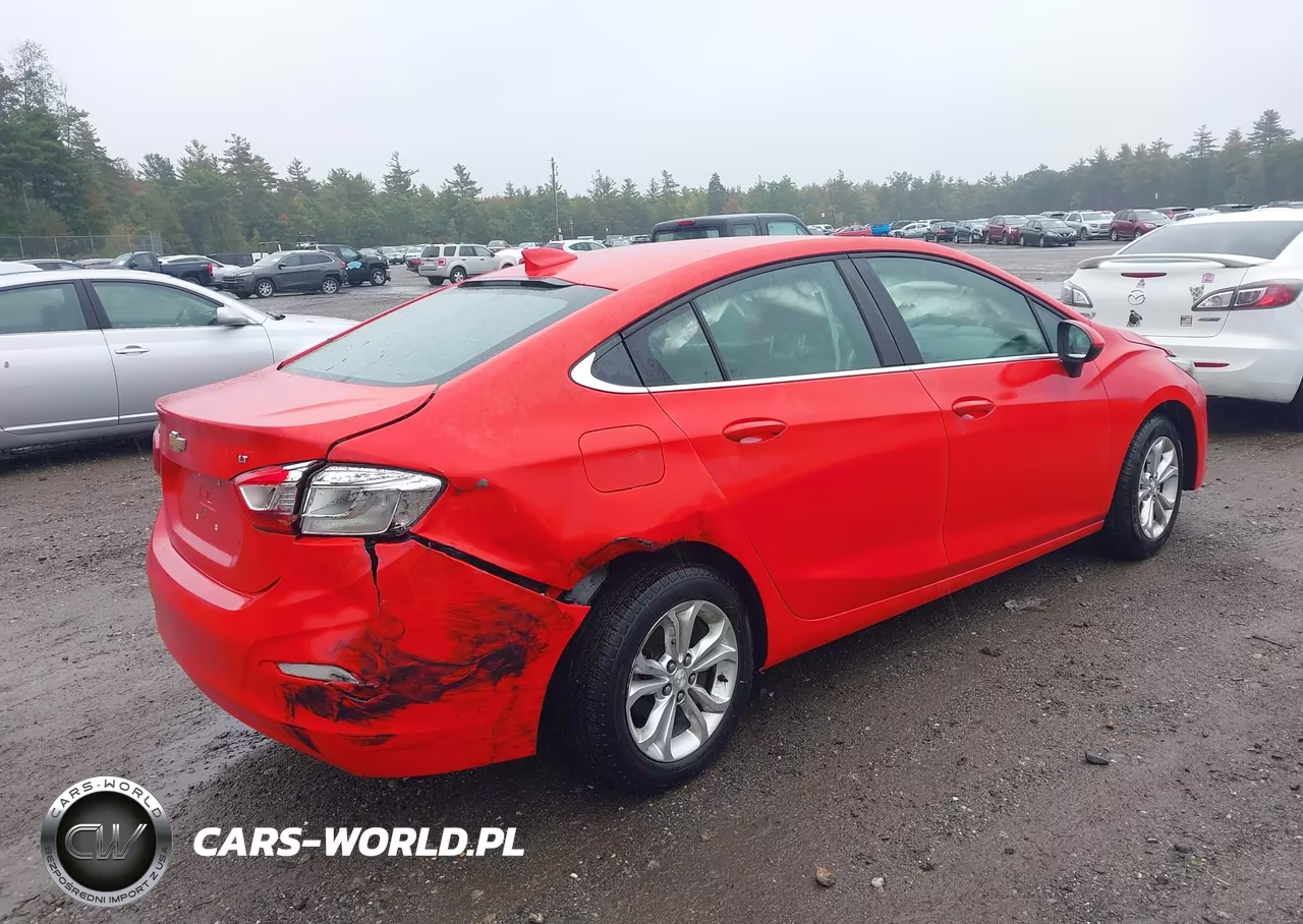 2019 Chevrolet Cruze Lt VIN:1G1BE5SM9K7117652 - 4