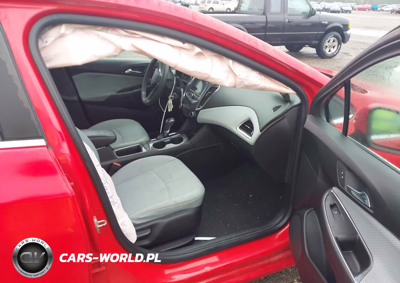 2019 Chevrolet Cruze Lt VIN:1G1BE5SM9K7117652 - 5
