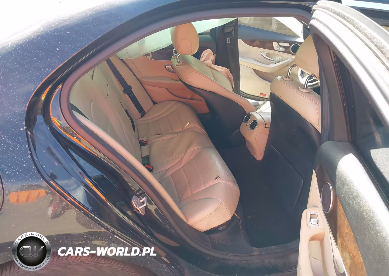 2015 Mercedes-Benz C 300 VIN:55SWF4JB2FU079230 - 8