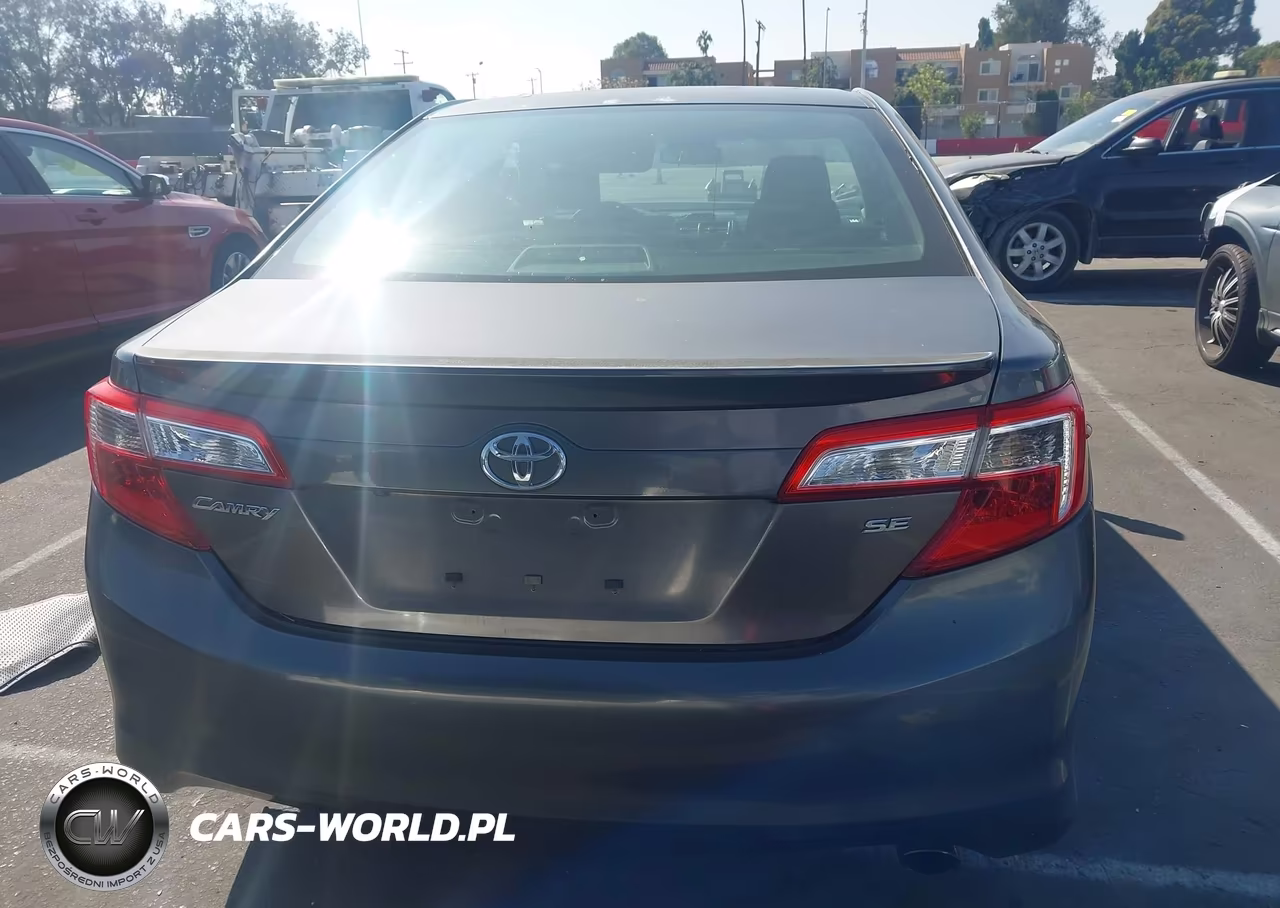 2014 Toyota Camry Se VIN:4T1BF1FK0EU467274 - 17