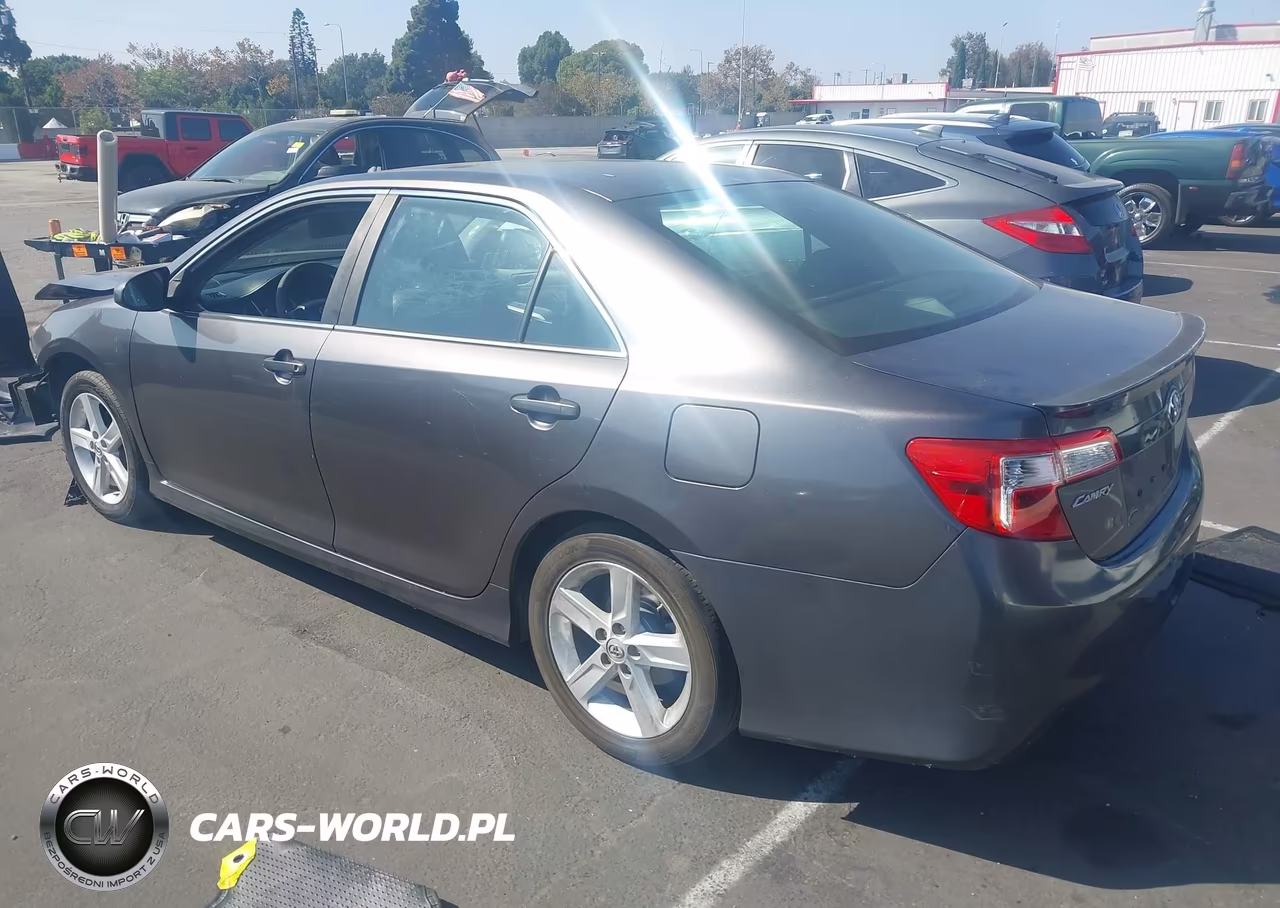 2014 Toyota Camry Se VIN:4T1BF1FK0EU467274 - 3