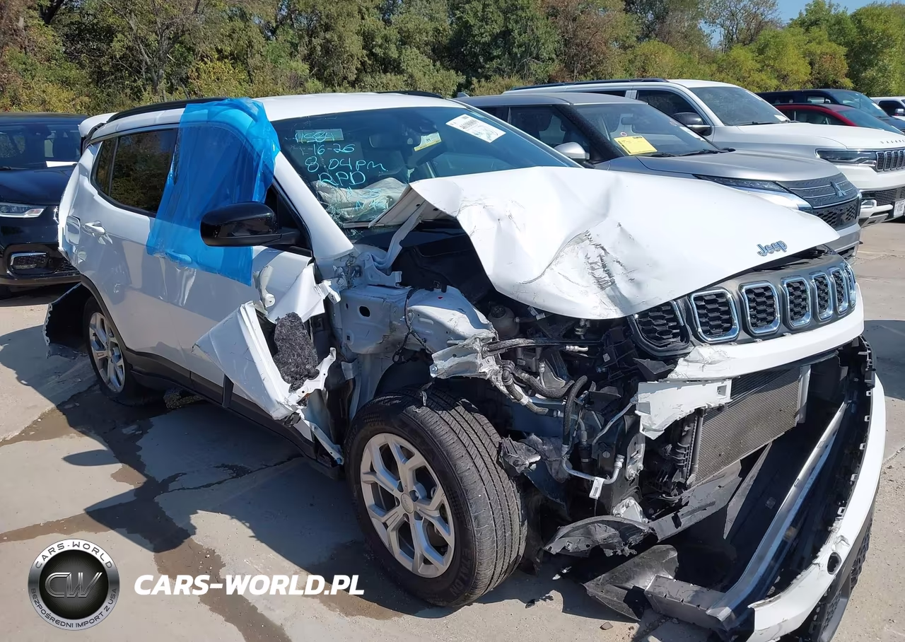 2024 Jeep Compass Latitude 4X4 – zdjęcie 1 z 16