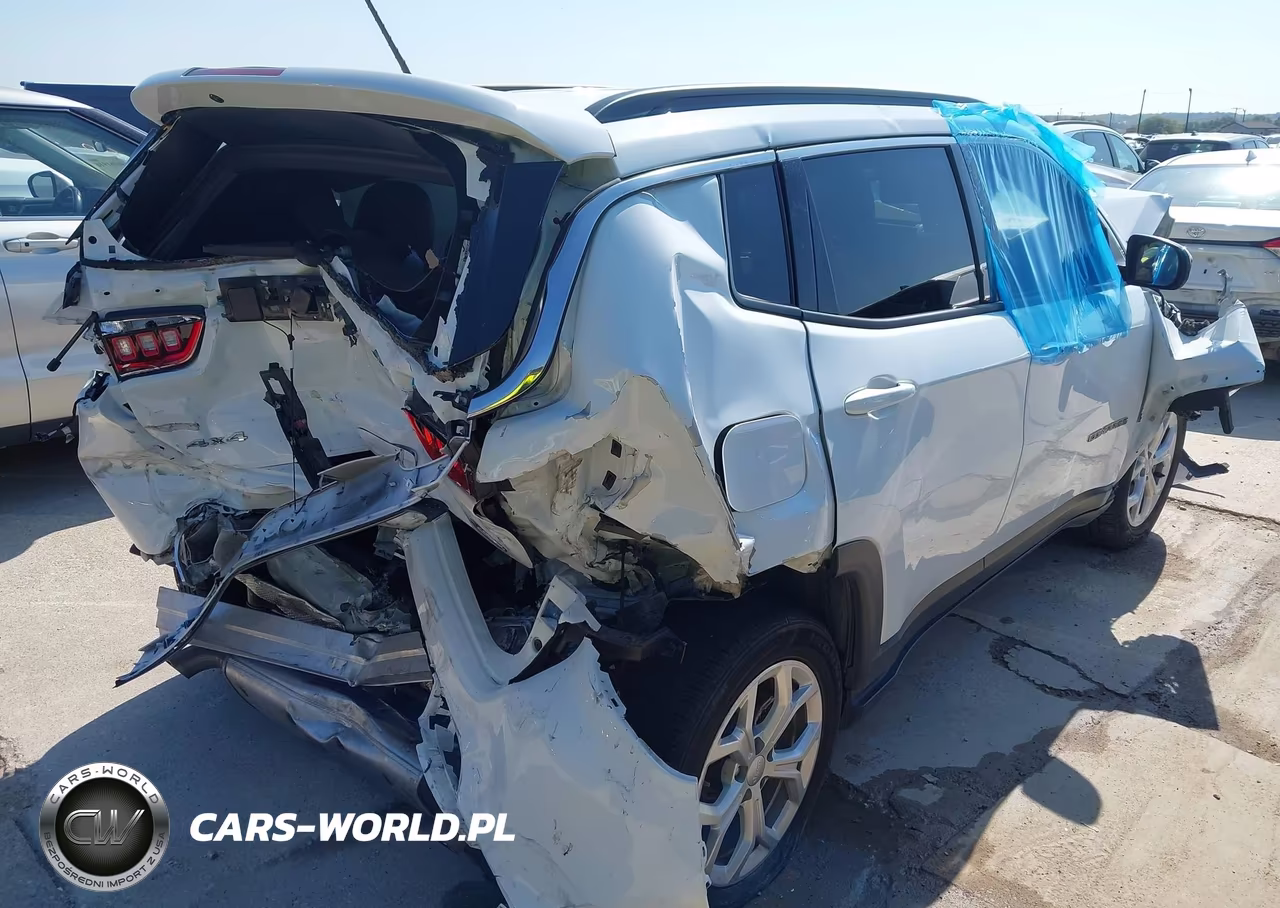 2024 Jeep Compass Latitude 4X4 VIN:3C4NJDBN5RT110433 - 4