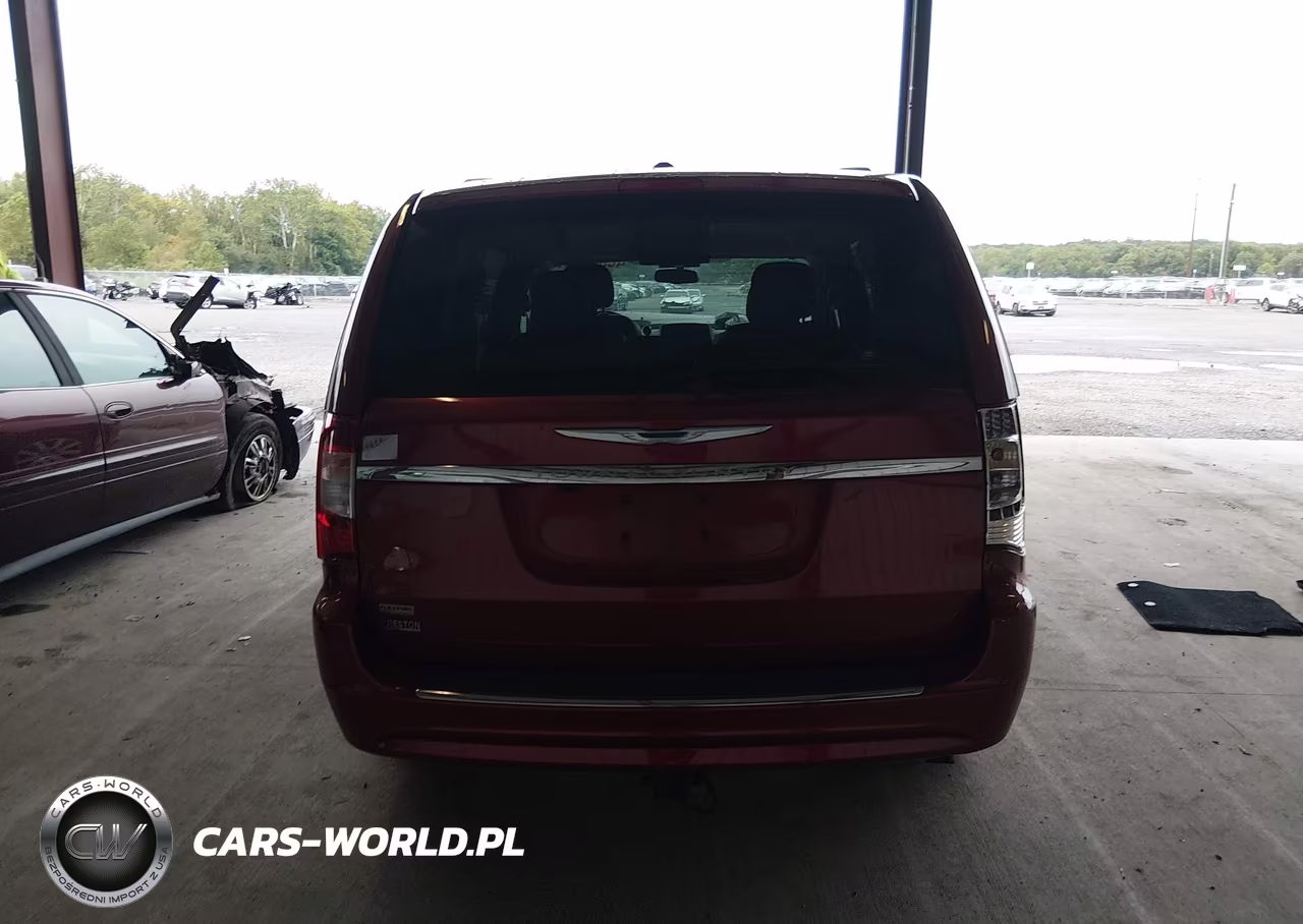 2016 Chrysler Town & Country Touring VIN:2C4RC1BG7GR148273 - 16