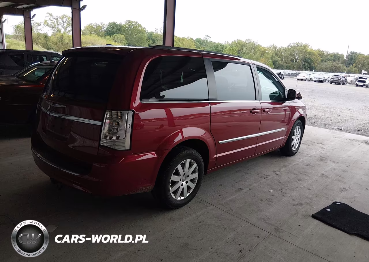 2016 Chrysler Town & Country Touring VIN:2C4RC1BG7GR148273 - 4
