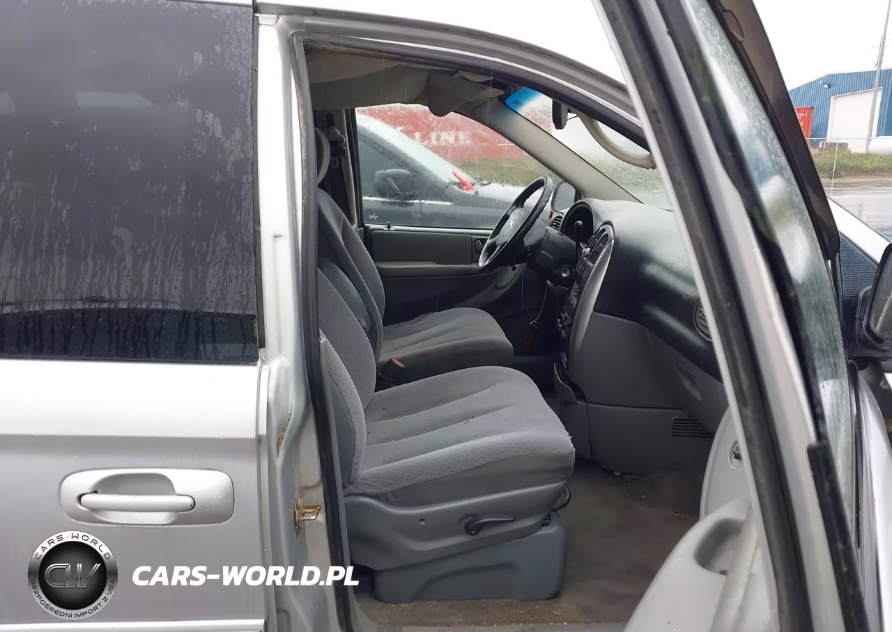 2006 Chrysler Town & Country Touring VIN:2A4GP54L66R824864 - 5