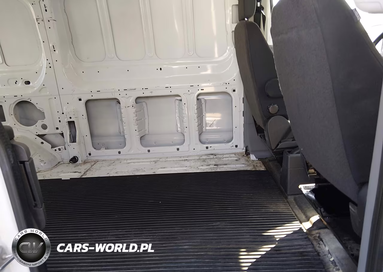 2018 Ford Transit-150 VIN:1FTYE1ZM7JKB42433 - 8