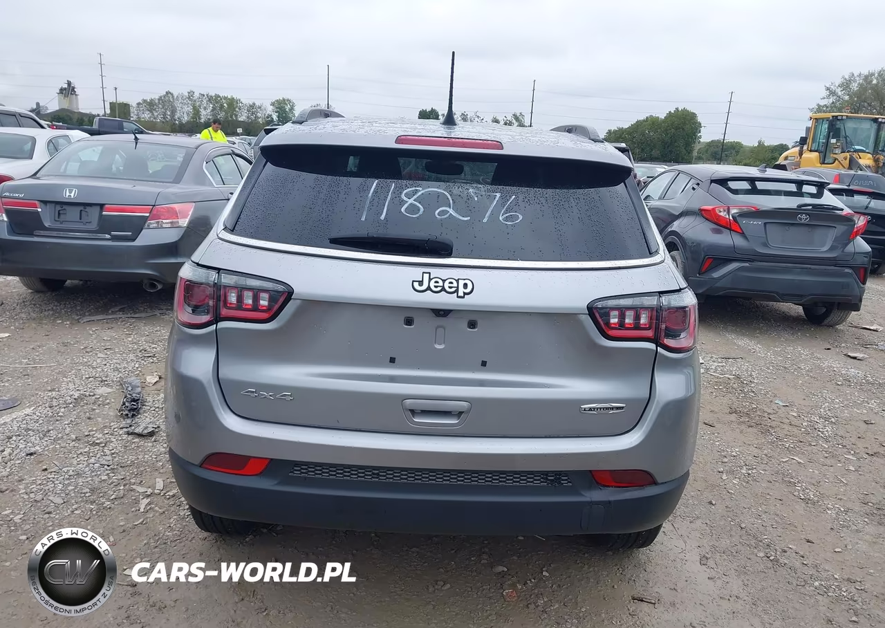 2022 Jeep Compass Latitude Lux 4X4 VIN:3C4NJDFB8NT118276 - 16