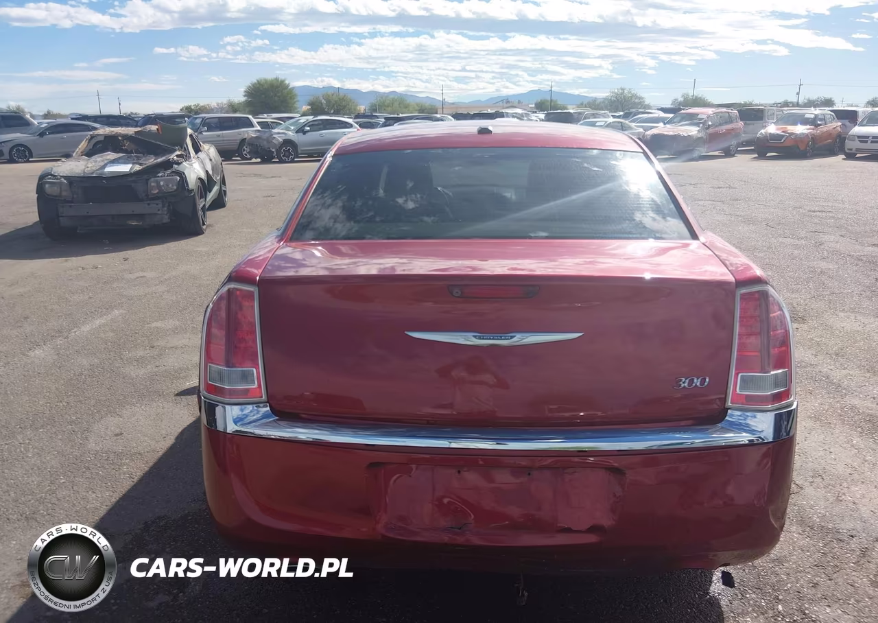 2013 Chrysler 300 Motown VIN:2C3CCAAG6DH553053 - 17