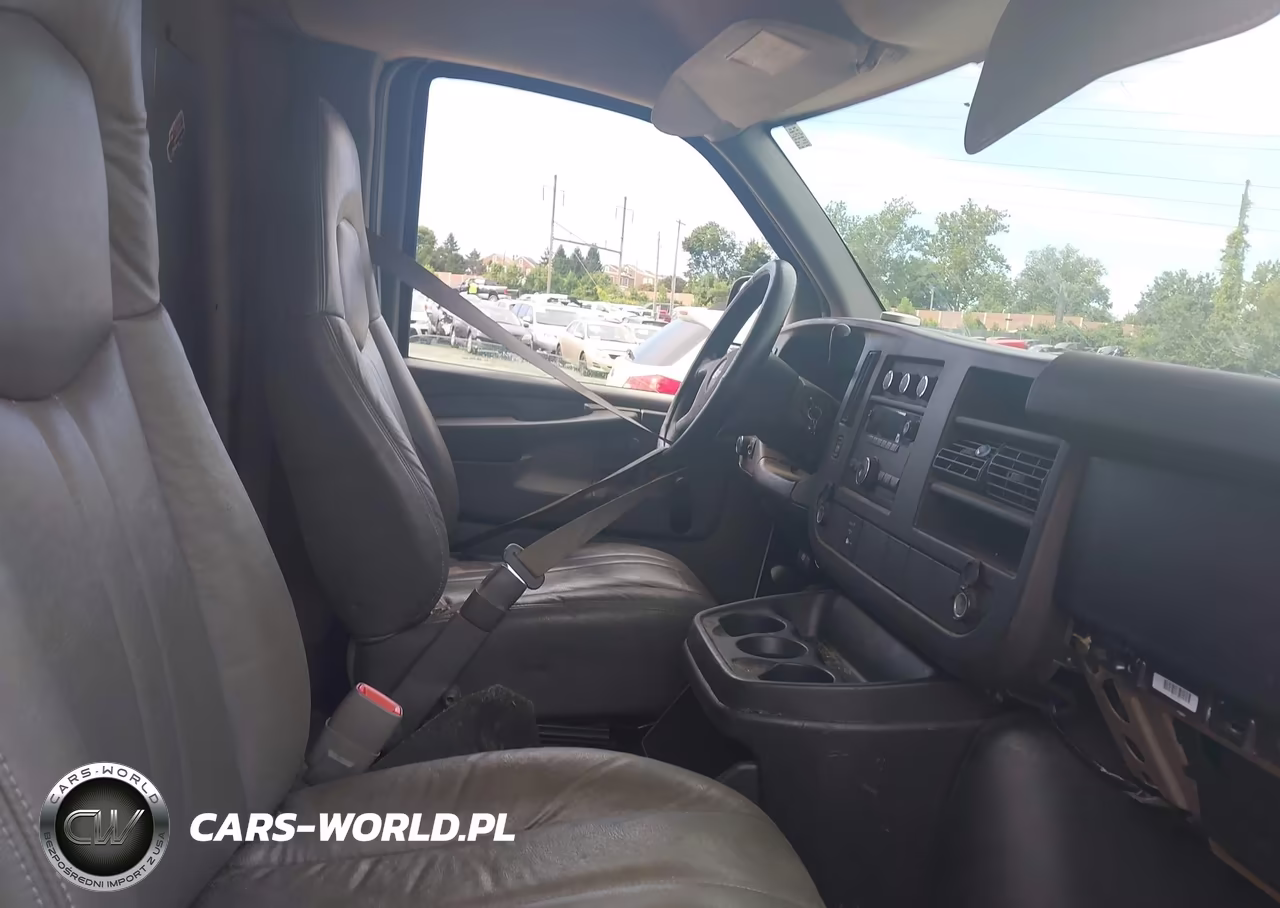2009 Chevrolet Express 2500 Work Van VIN:1GCGG25C591151125 - 5