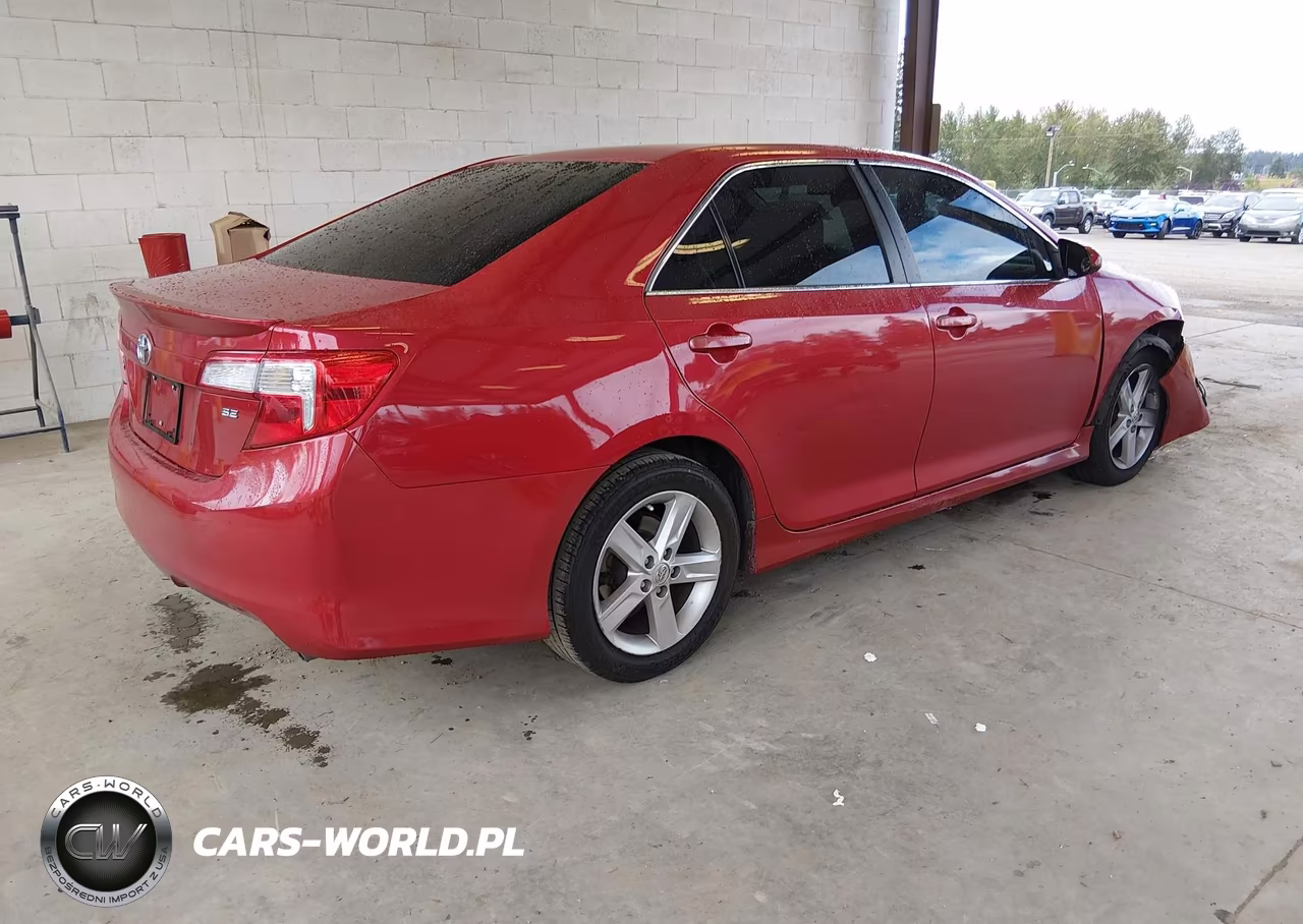 2013 Toyota Camry Se VIN:4T1BF1FK6DU698050 - 4
