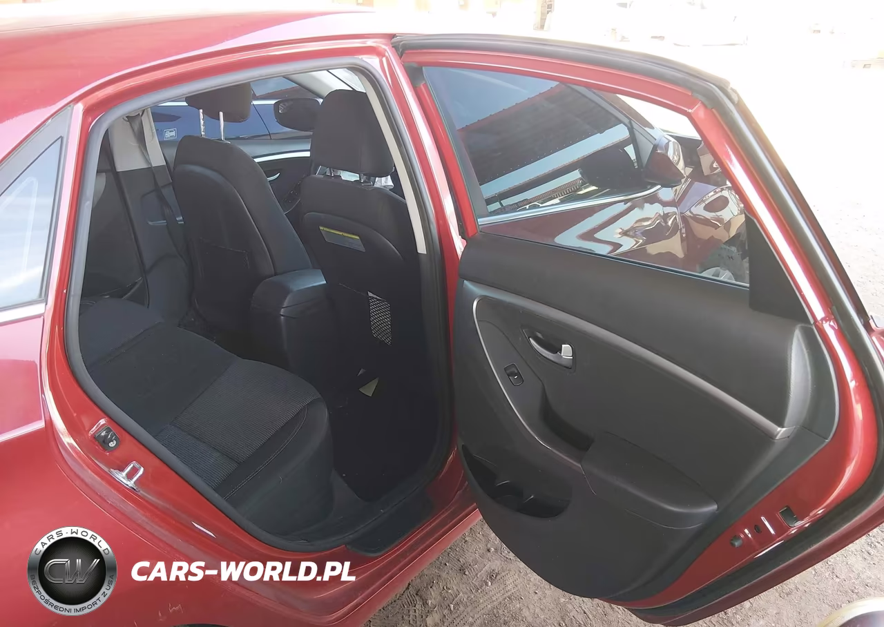2017 Hyundai Elantra Gt VIN:KMHD35LH5HU349792 - 8