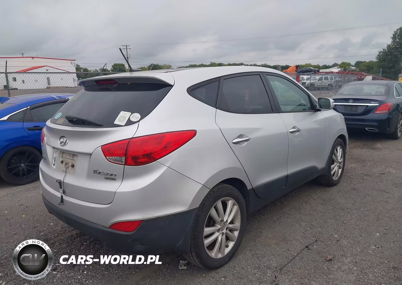 2011 Hyundai Tucson Limited VIN:KM8JU3AC8BU150450 - 4