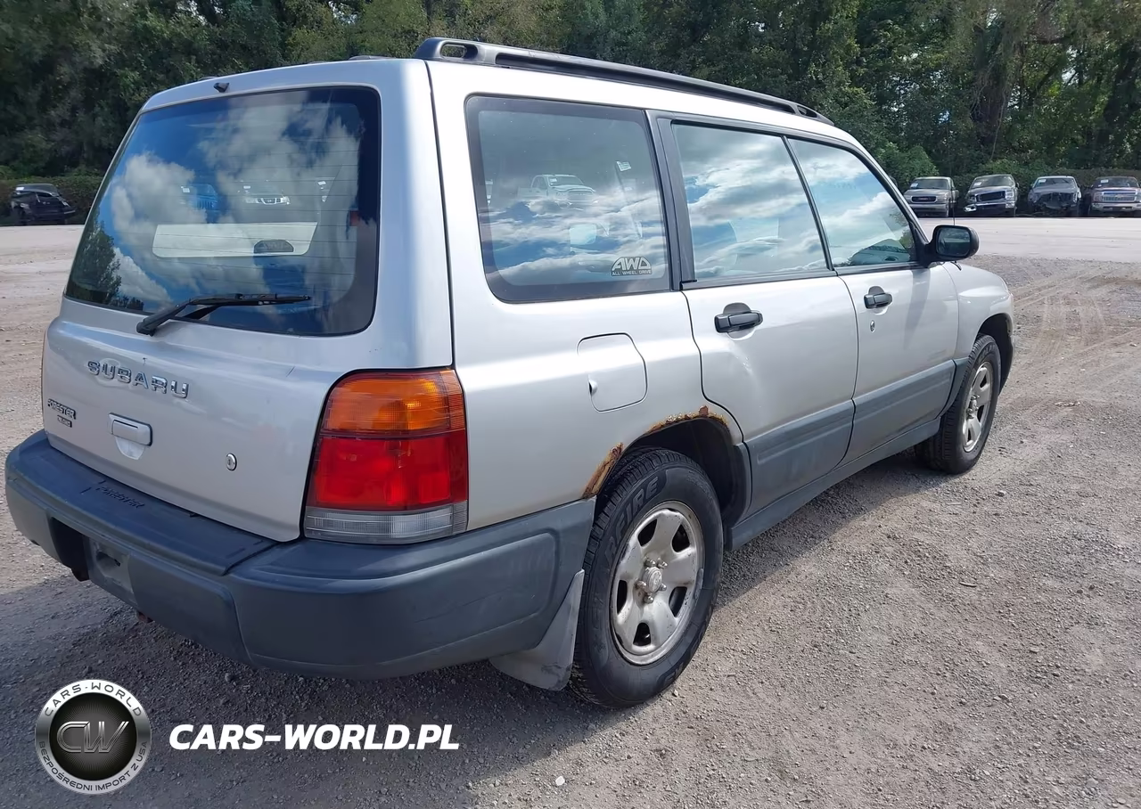 1999 Subaru Forester L VIN:JF1SF6350XH747472 - 4