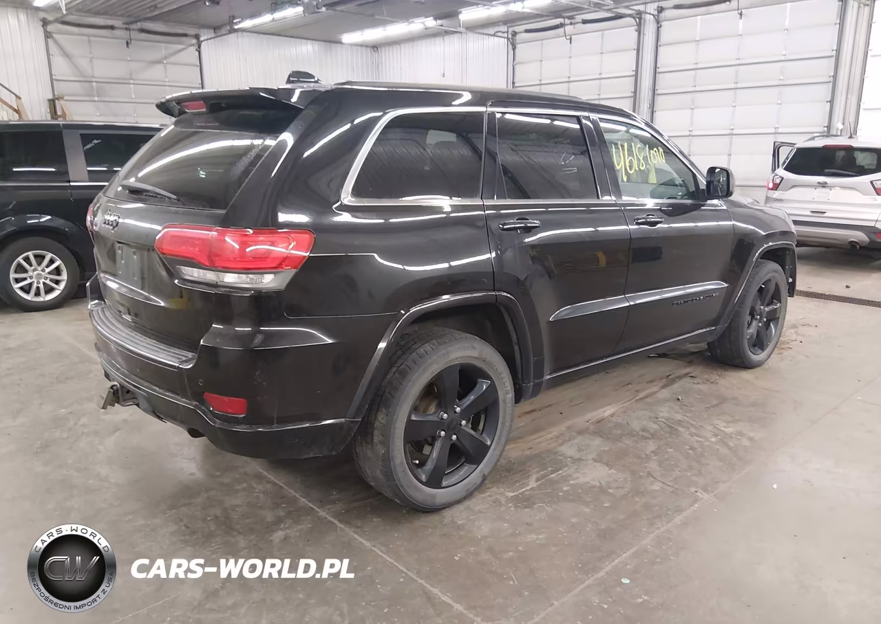 2015 Jeep Grand Cherokee Altitude VIN:1C4RJFAG2FC786328 - 4