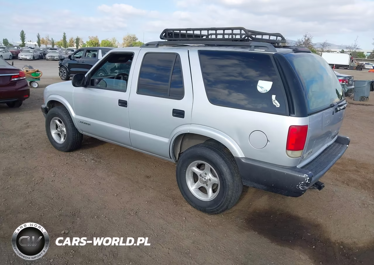 1997 Chevrolet Blazer VIN:1GNDT13W4V2235437 - 3