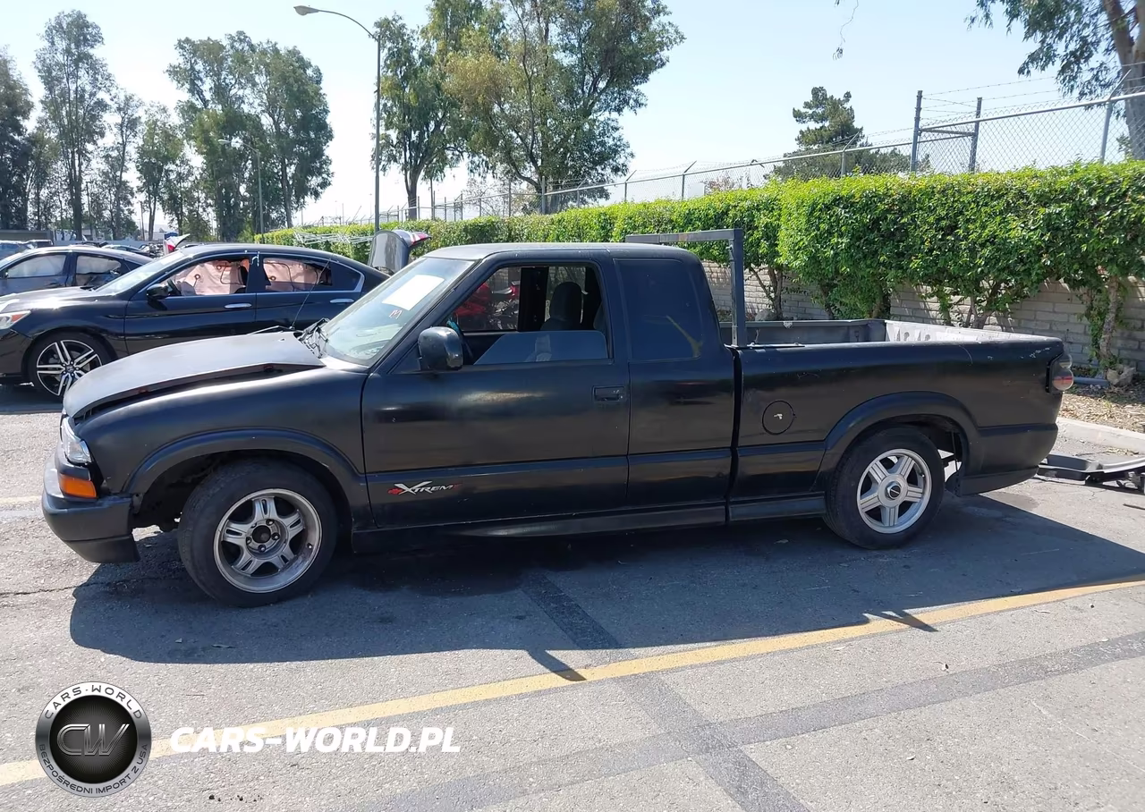 2000 Chevrolet S-10 Ls VIN:1GCCS1957Y8208398 - 13