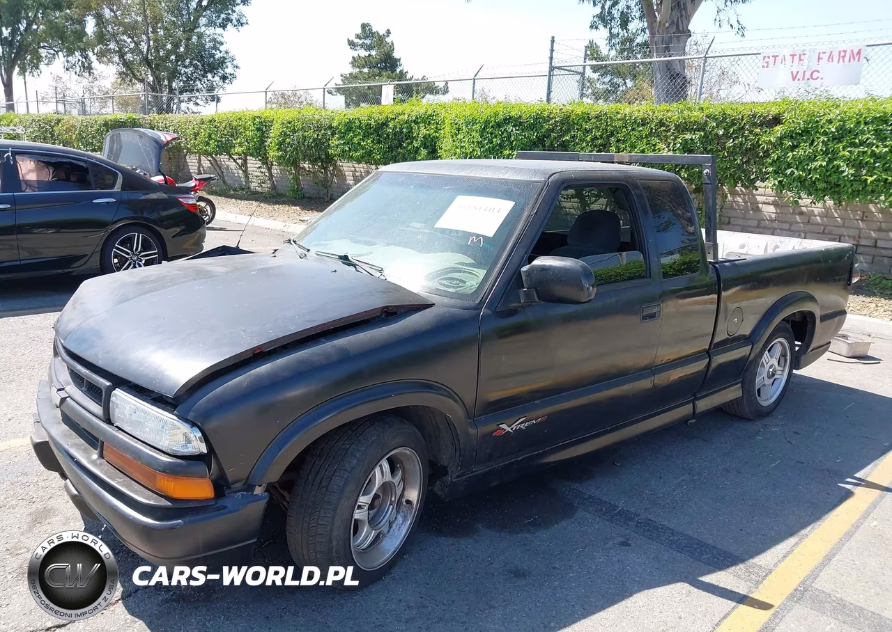 2000 Chevrolet S-10 Ls VIN:1GCCS1957Y8208398 - 2