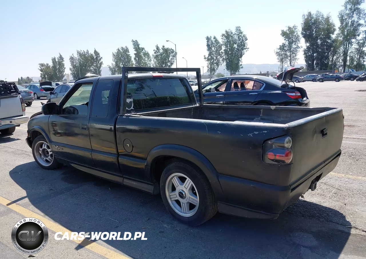 2000 Chevrolet S-10 Ls VIN:1GCCS1957Y8208398 - 3