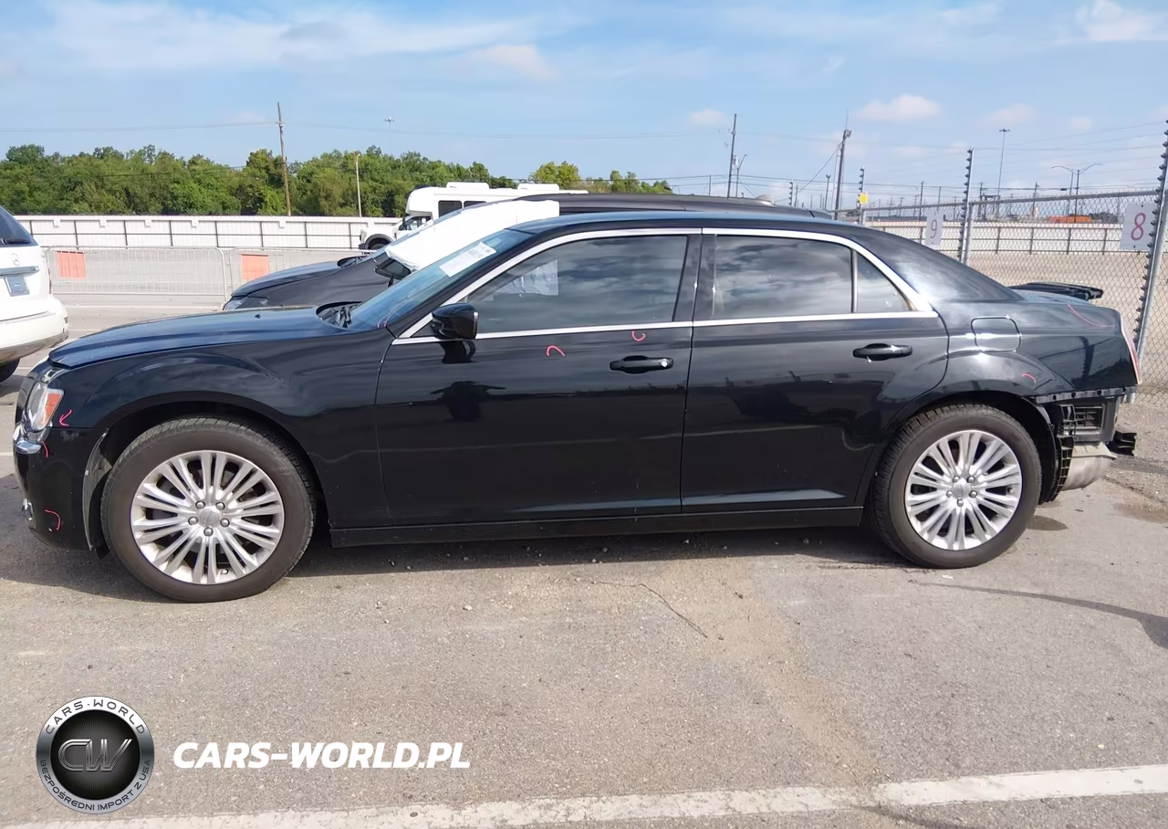2013 Chrysler 300 Motown VIN:2C3CCARG2DH617416 - 15