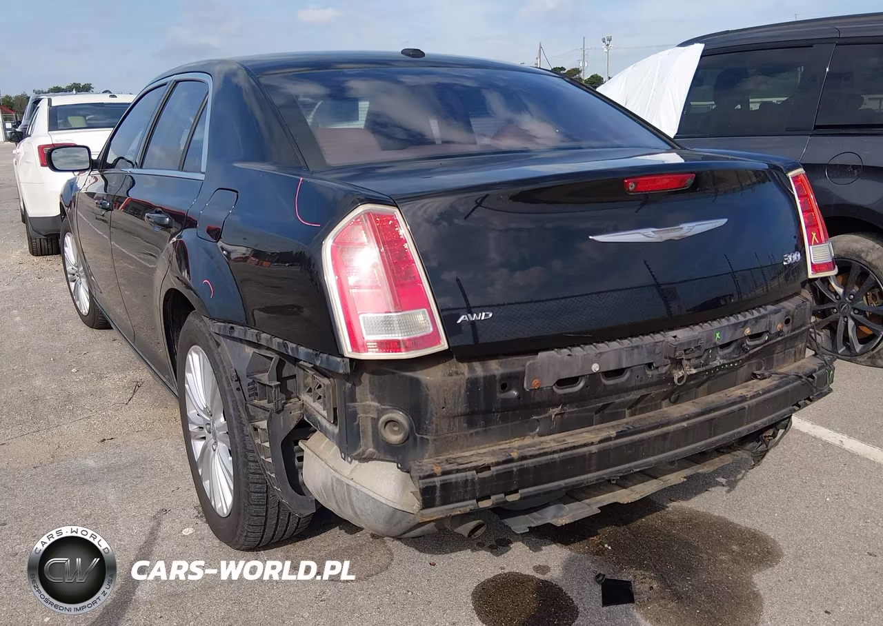 2013 Chrysler 300 Motown VIN:2C3CCARG2DH617416 - 3