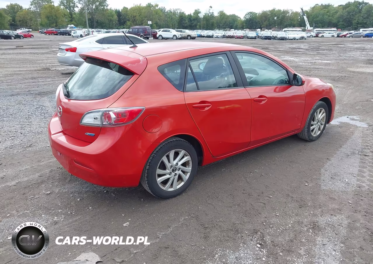 2013 Mazda Mazda3 I Touring VIN:JM1BL1LPXD1723885 - 4