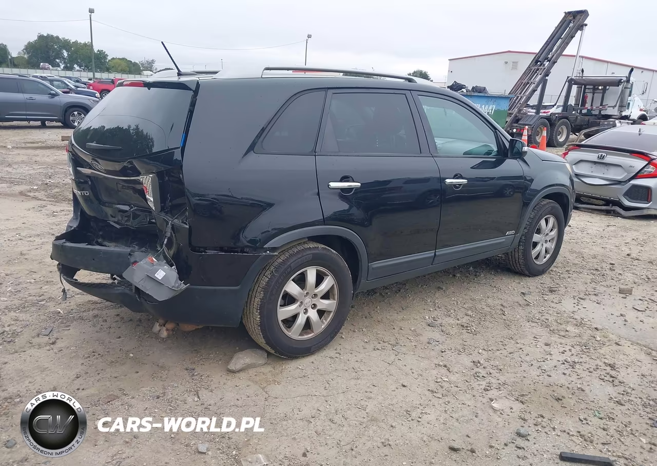 2012 Kia Sorento Lx VIN:5XYKTDA6XCG188325 - 4