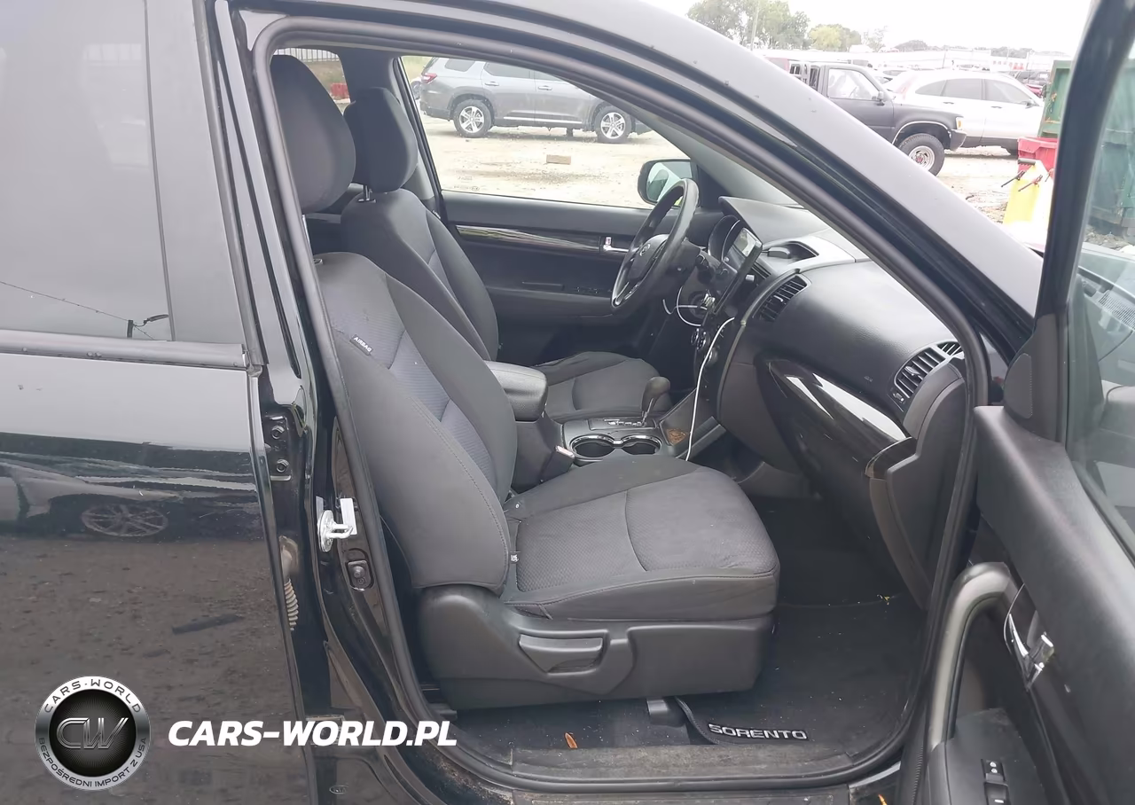 2012 Kia Sorento Lx VIN:5XYKTDA6XCG188325 - 5