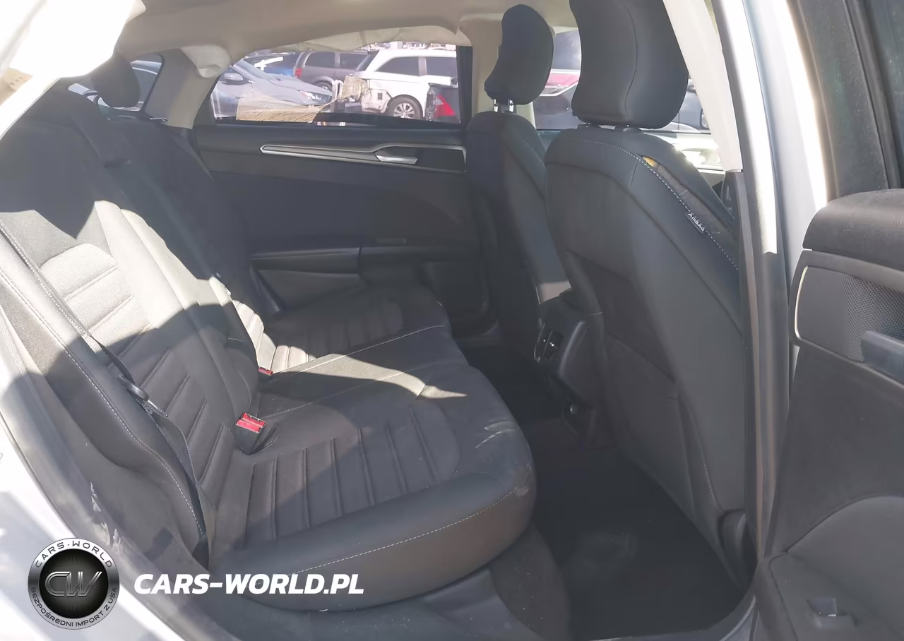 2019 Ford Fusion Hybrid Se VIN:3FA6P0LU8KR119752 - 8