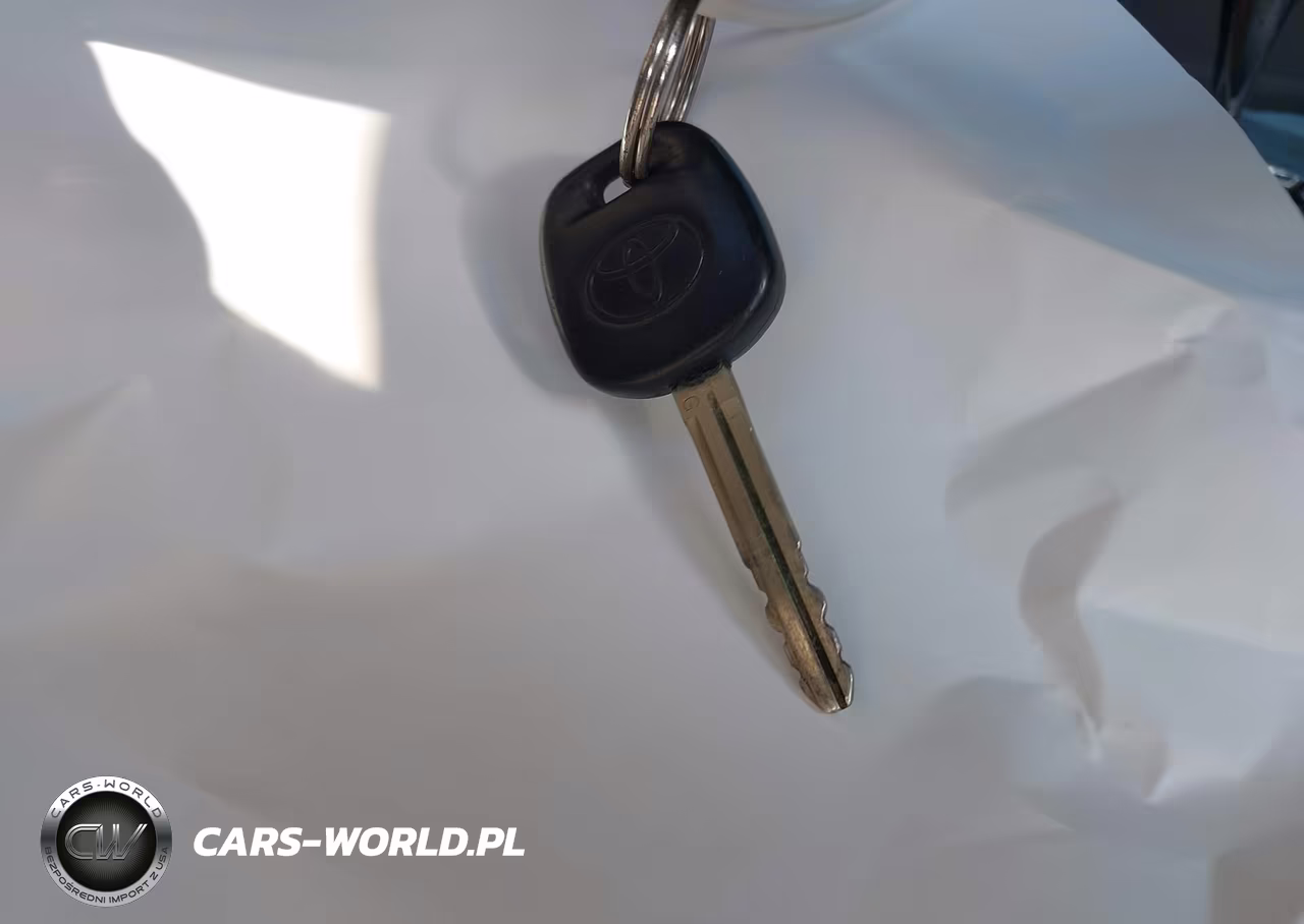 2011 Toyota Camry VIN:4T1BF3EK8BU196165 - 11