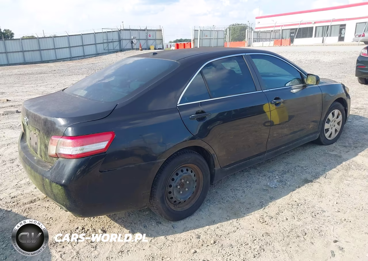 2011 Toyota Camry VIN:4T1BF3EK8BU196165 - 4