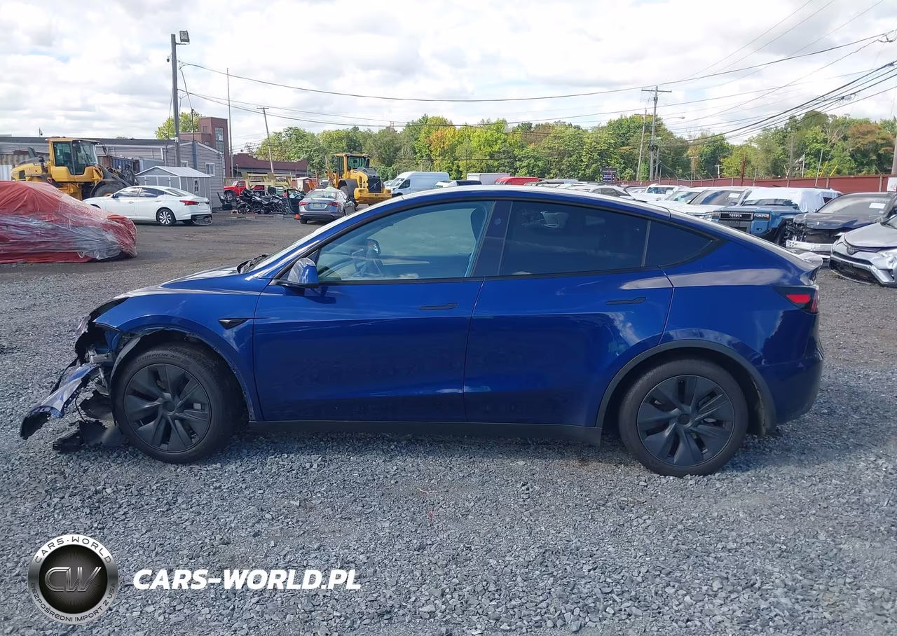 2024 Tesla Model Y Long Range Dual Motor All-Wheel Drive VIN:7SAYGDEE4RA295046 - 14